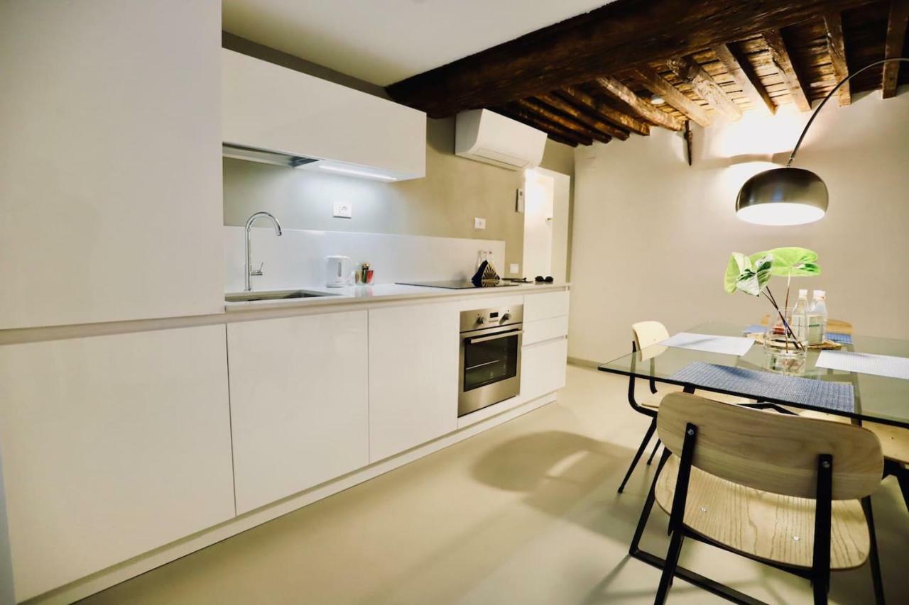 San Lorenzo Small Apartment Gênes Extérieur photo